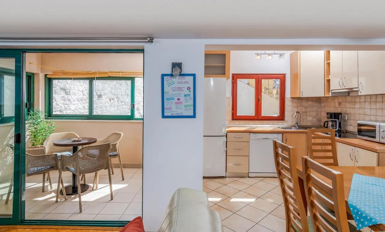 Apartment Maslina Split