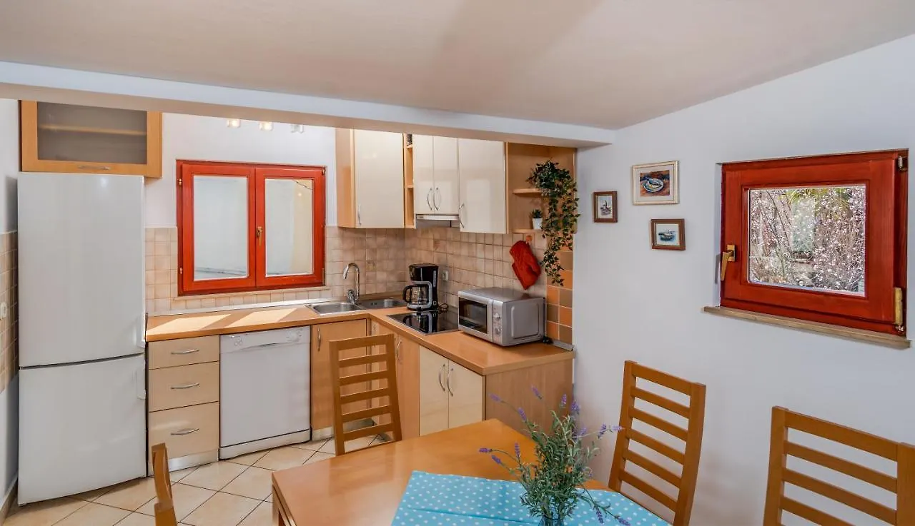 Apartment Maslina Split 0*,  Croatia