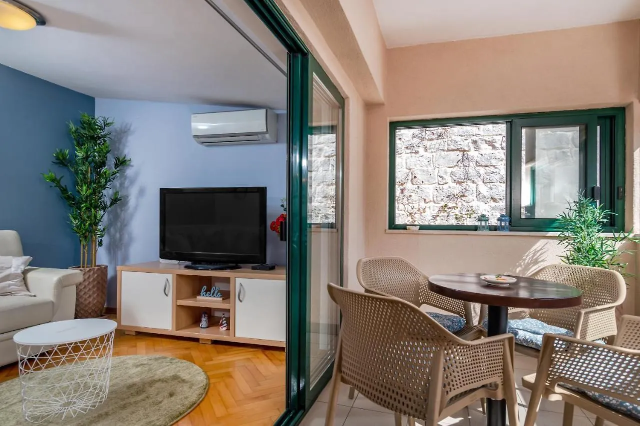 Apartment Maslina Split