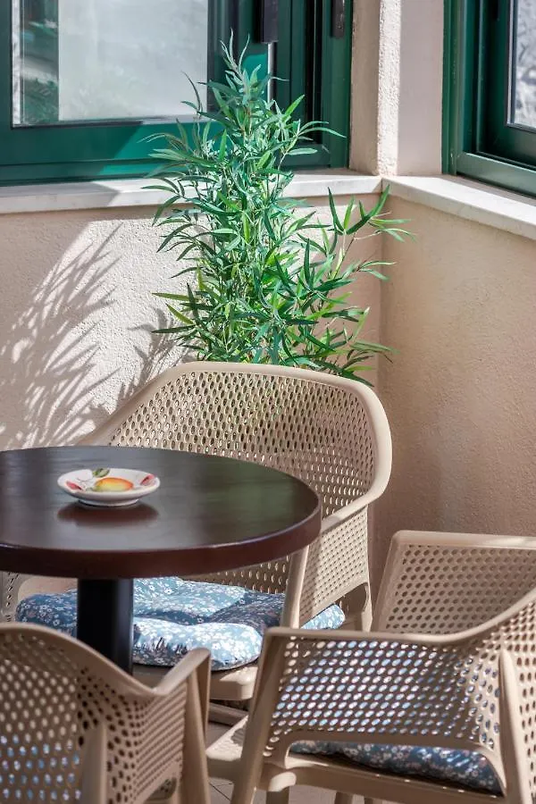 Apartment Maslina Split